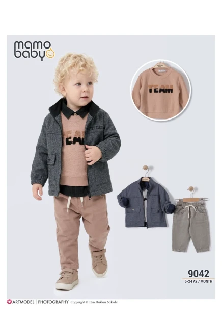 Ceketli Gömlekli Tişörtlü Pantolonlu Takım