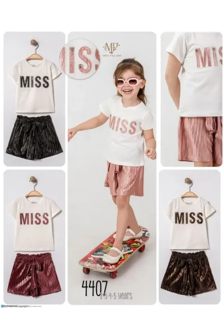 Tişörtlü Şort Takım