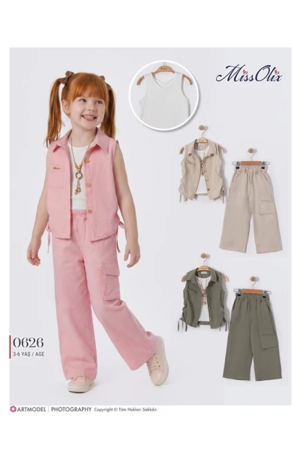 Yelekli Tişörtlü Pantolonlu Takım