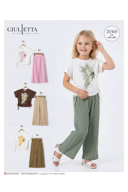 Tişörtlü Pantolonlu Takım